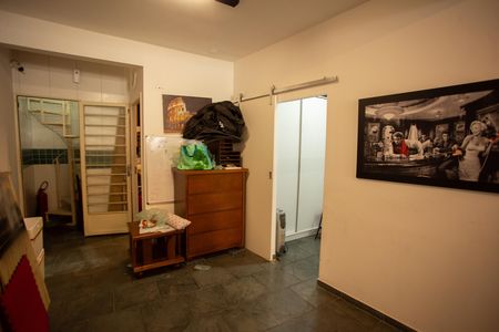 Casa à venda com 235m², 3 quartos e 3 vagas Casa à venda com 235m², 3 quartos e 3 vagasQuarto de Serviço