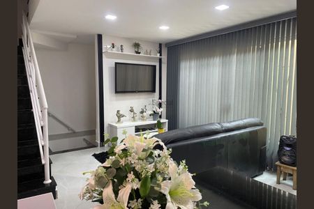 Casa à venda com 115m², 3 quartos e 2 vagas