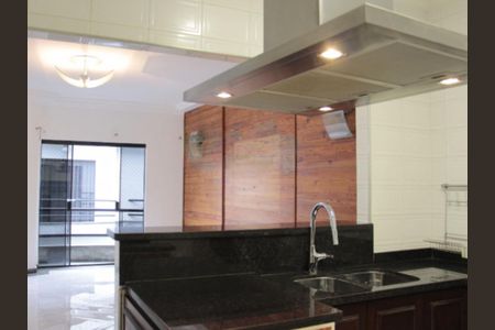 Casa à venda com 135m², 3 quartos e 2 vagas