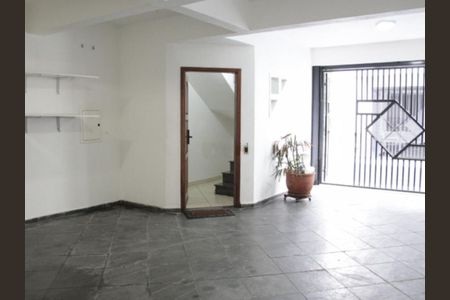 Casa à venda com 135m², 3 quartos e 2 vagas