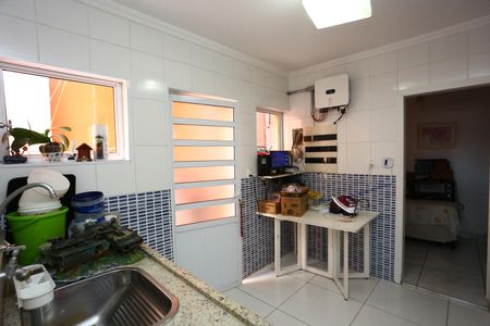 Casa à venda com 400m², 4 quartos e 5 vagas Casa à venda com 400m², 4 quartos e 5 vagasÁrea de Serviço