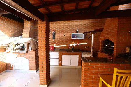 Casa à venda com 400m², 4 quartos e 5 vagas Casa à venda com 400m², 4 quartos e 5 vagasChurrasqueira