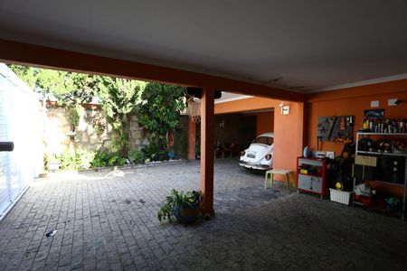 Casa à venda com 400m², 4 quartos e 5 vagas Casa à venda com 400m², 4 quartos e 5 vagasGaragem