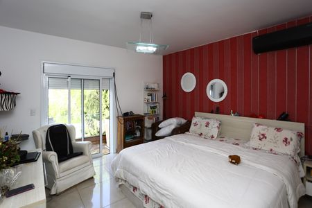 Casa à venda com 400m², 4 quartos e 5 vagas Casa à venda com 400m², 4 quartos e 5 vagassuíte 2