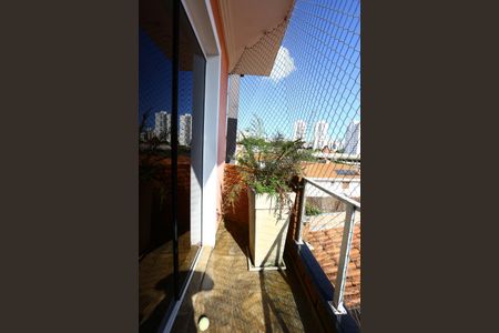 Casa à venda com 400m², 4 quartos e 5 vagas Casa à venda com 400m², 4 quartos e 5 vagasVaranda