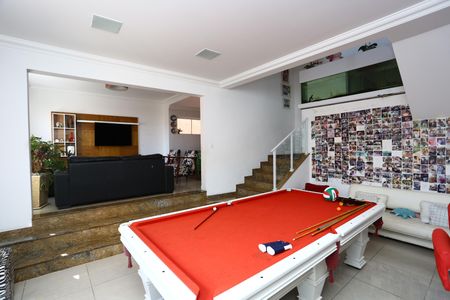 Casa à venda com 400m², 4 quartos e 5 vagas Casa à venda com 400m², 4 quartos e 5 vagassala 2