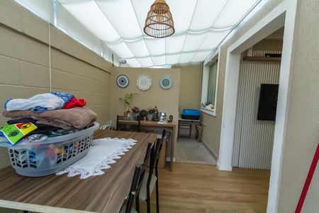 Apartamento à venda com 73m², 2 quartos e 1 vaga Apartamento à venda com 73m², 2 quartos e 1 vagaVaranda