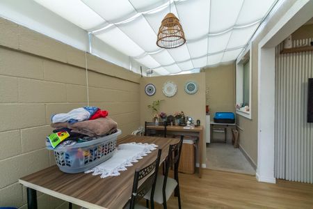 Apartamento à venda com 73m², 2 quartos e 1 vaga Apartamento à venda com 73m², 2 quartos e 1 vagaVaranda