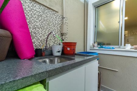 Apartamento à venda com 73m², 2 quartos e 1 vaga Apartamento à venda com 73m², 2 quartos e 1 vagaÁrea de Serviço