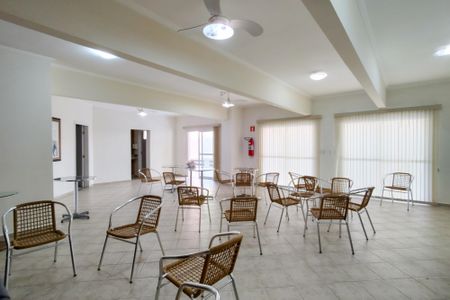 Apartamento para alugar com 69m², 2 quartos e 1 vaga Apartamento para alugar com 69m², 2 quartos e 1 vagaÁrea comum - Salão de festas