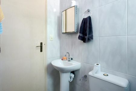 Apartamento para alugar com 69m², 2 quartos e 1 vaga Apartamento para alugar com 69m², 2 quartos e 1 vagaBanheiro
