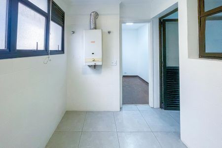 Apartamento para alugar com 90m², 3 quartos e 2 vagas Apartamento para alugar com 90m², 3 quartos e 2 vagasLavanderia