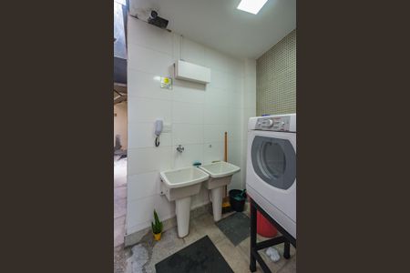 Studio para alugar com 28m², 1 quarto e sem vaga Studio para alugar com 28m², 1 quarto e sem vagaLavanderia