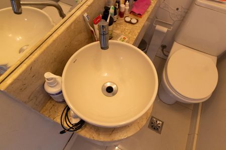 Casa de condomínio à venda com 90m², 3 quartos e 2 vagas Casa de condomínio à venda com 90m², 3 quartos e 2 vagasLAVABO