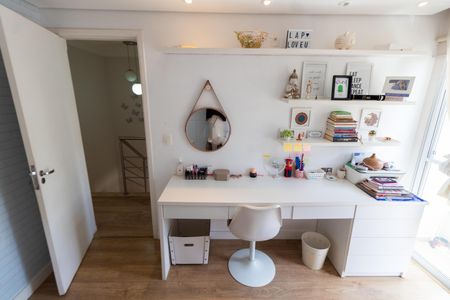 Casa de condomínio à venda com 90m², 3 quartos e 2 vagas Casa de condomínio à venda com 90m², 3 quartos e 2 vagasSUITE