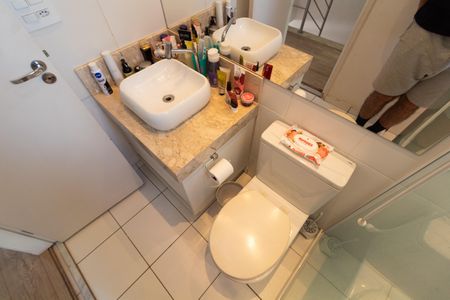 Casa de condomínio à venda com 90m², 3 quartos e 2 vagas Casa de condomínio à venda com 90m², 3 quartos e 2 vagasBANHEIRO SOCIAL