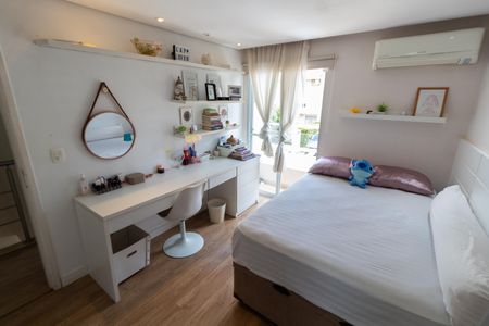 Casa de condomínio à venda com 90m², 3 quartos e 2 vagas Casa de condomínio à venda com 90m², 3 quartos e 2 vagasSUITE