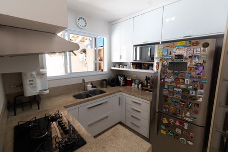 Casa de condomínio à venda com 90m², 3 quartos e 2 vagas Casa de condomínio à venda com 90m², 3 quartos e 2 vagasCOZINHA