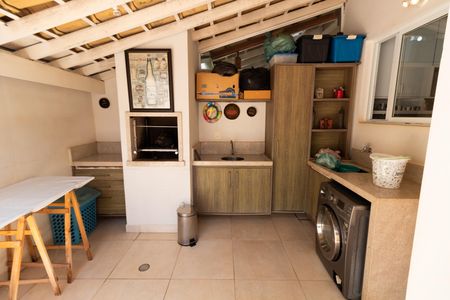 Casa de condomínio à venda com 90m², 3 quartos e 2 vagas Casa de condomínio à venda com 90m², 3 quartos e 2 vagasÁREA DE SERVIÇO