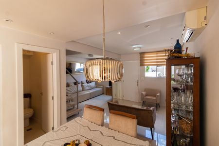 Casa de condomínio à venda com 90m², 3 quartos e 2 vagas Casa de condomínio à venda com 90m², 3 quartos e 2 vagasCOPA