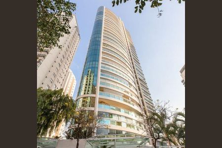 Apartamento à venda com 366m², 3 quartos e 6 vagas