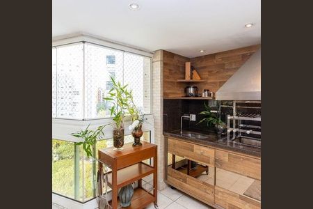 Apartamento à venda com 366m², 3 quartos e 6 vagas