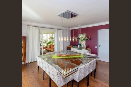 Apartamento à venda com 366m², 3 quartos e 6 vagas