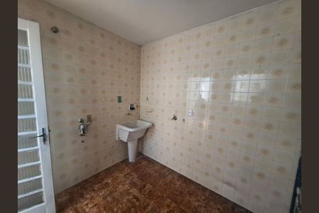 Casa à venda com 100m², 2 quartos e 1 vaga