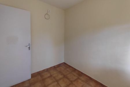 Casa à venda com 220m², 4 quartos e 2 vagas Casa à venda com 220m², 4 quartos e 2 vagasQuarto 3