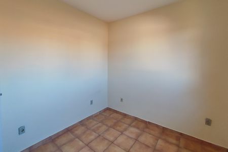 Casa à venda com 220m², 4 quartos e 2 vagas Casa à venda com 220m², 4 quartos e 2 vagasEdícula - Quarto