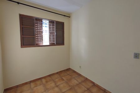 Casa à venda com 220m², 4 quartos e 2 vagas Casa à venda com 220m², 4 quartos e 2 vagasQuarto 3