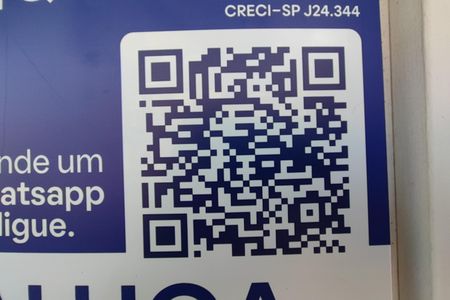 Casa à venda com 220m², 4 quartos e 2 vagas Casa à venda com 220m², 4 quartos e 2 vagasPlaquinha