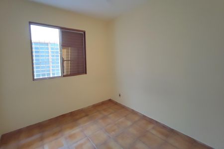 Casa à venda com 220m², 4 quartos e 2 vagas Casa à venda com 220m², 4 quartos e 2 vagasQuarto Suíte