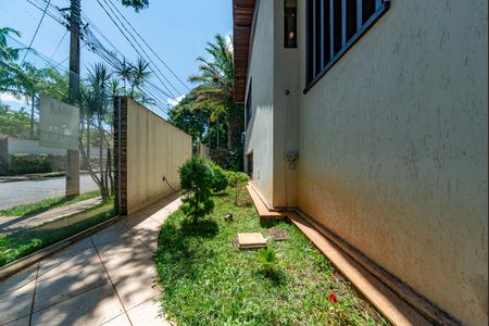 Casa à venda com 516m², 4 quartos e 4 vagas Casa à venda com 516m², 4 quartos e 4 vagasJardim