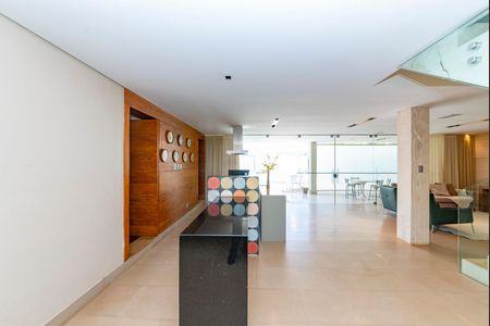 Casa à venda com 516m², 4 quartos e 4 vagas Casa à venda com 516m², 4 quartos e 4 vagasSala 1