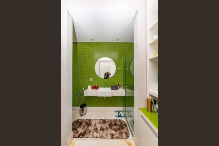 Casa à venda com 516m², 4 quartos e 4 vagas Casa à venda com 516m², 4 quartos e 4 vagasBanheiro da Suíte 3