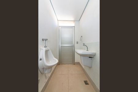 Casa à venda com 516m², 4 quartos e 4 vagas Casa à venda com 516m², 4 quartos e 4 vagasLavabo 1