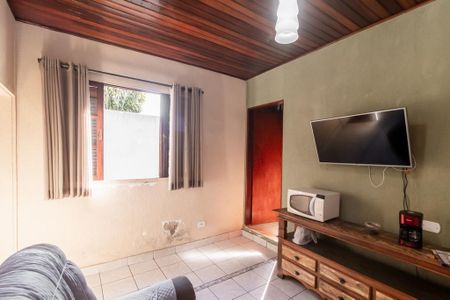 Casa à venda com 300m², 2 quartos e 8 vagas Casa à venda com 300m², 2 quartos e 8 vagasSala