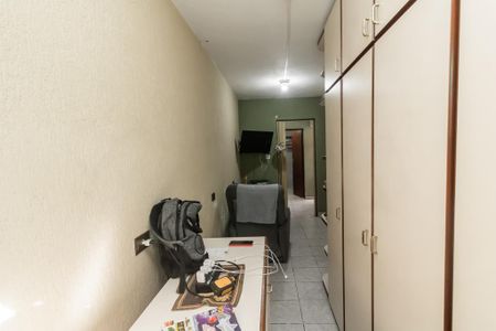 Casa à venda com 300m², 2 quartos e 8 vagas Casa à venda com 300m², 2 quartos e 8 vagasQuarto 2