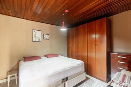 Casa à venda com 300m², 2 quartos e 8 vagas Casa à venda com 300m², 2 quartos e 8 vagasQuarto 1