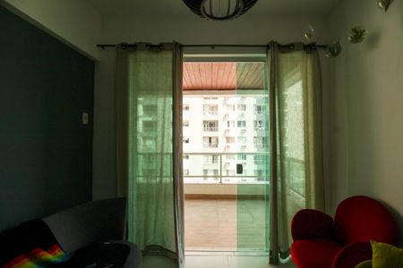 Apartamento à venda com 86m², 2 quartos e 1 vaga Apartamento à venda com 86m², 2 quartos e 1 vagaSala