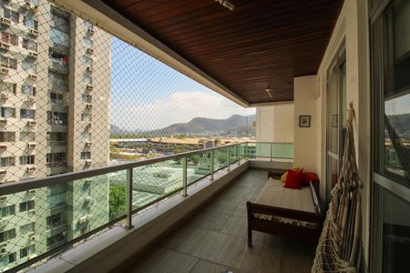 Apartamento à venda com 86m², 2 quartos e 1 vaga Apartamento à venda com 86m², 2 quartos e 1 vagaVaranda da Sala