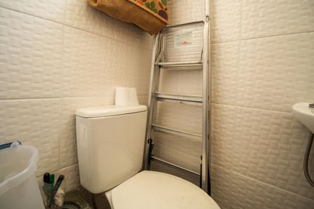 Apartamento à venda com 86m², 2 quartos e 1 vaga Apartamento à venda com 86m², 2 quartos e 1 vagaBanheiro de serviço