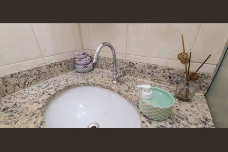 Apartamento à venda com 65m², 3 quartos e 1 vaga Apartamento à venda com 65m², 3 quartos e 1 vagaBanheiro Social