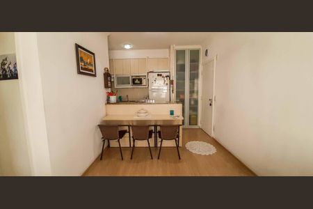 Apartamento à venda com 65m², 3 quartos e 1 vaga Apartamento à venda com 65m², 3 quartos e 1 vagaSala