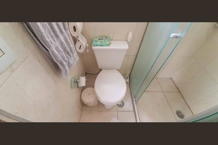 Apartamento à venda com 65m², 3 quartos e 1 vaga Apartamento à venda com 65m², 3 quartos e 1 vagaBanheiro da Suíte