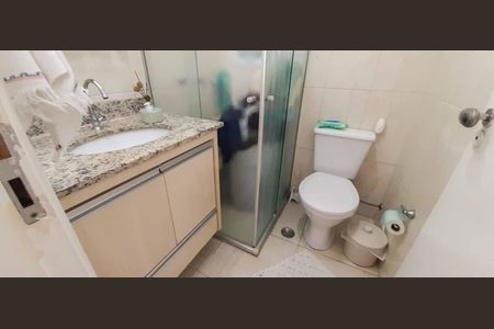 Apartamento à venda com 65m², 3 quartos e 1 vaga Apartamento à venda com 65m², 3 quartos e 1 vagaBanheiro Social