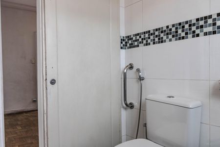 Apartamento à venda com 190m², 3 quartos e 4 vagas Apartamento à venda com 190m², 3 quartos e 4 vagasBanheiro