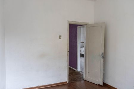 Apartamento à venda com 190m², 3 quartos e 4 vagas Apartamento à venda com 190m², 3 quartos e 4 vagasQuarto 1