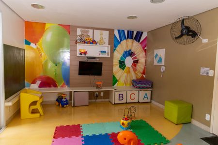 Apartamento para alugar com 44m², 2 quartos e 1 vaga Apartamento para alugar com 44m², 2 quartos e 1 vagaBrinquedoteca